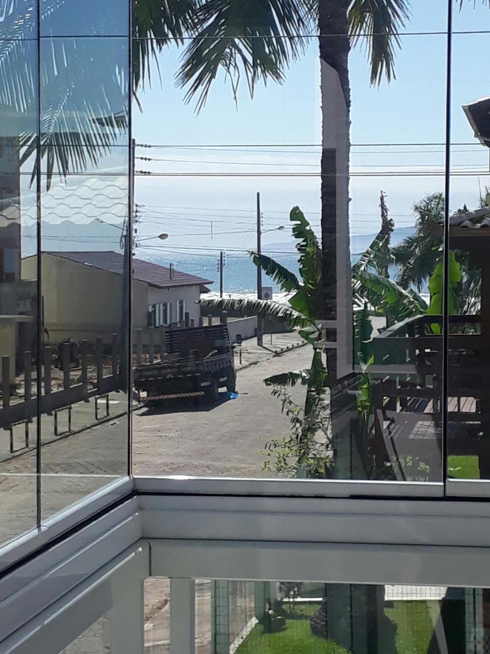 Praia de Palmas - à 50 metros do Mar Governador Celso Ramos Exterior foto